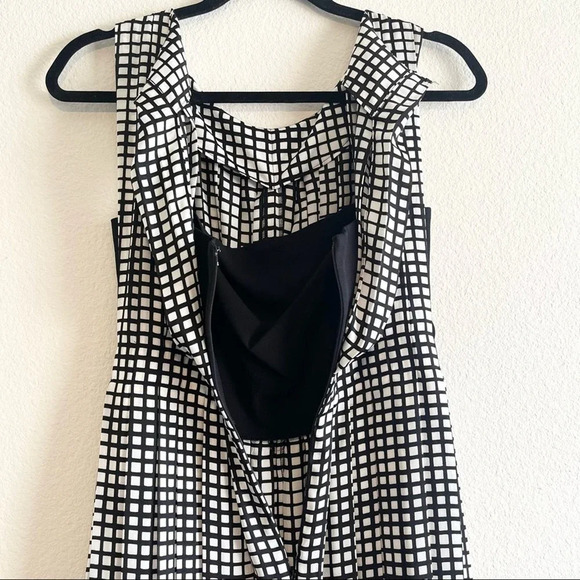 L’Agence Pleated Check Plaid Dress Size 2 - Picture 5 of 12